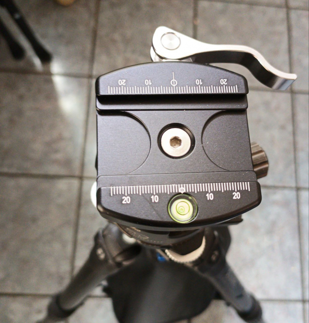 New quick-release lever lock Arca plate.